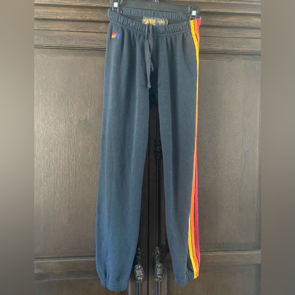 Aviator nation faded black XS 5 striped sweatpants